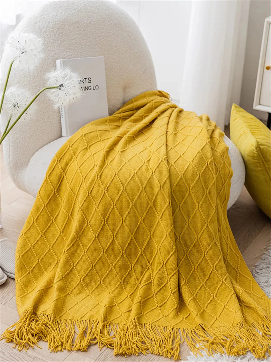 Plaid Jaune Moutarde Élégant : Douceur et Raffinement pour un Intérieur Chaleureux