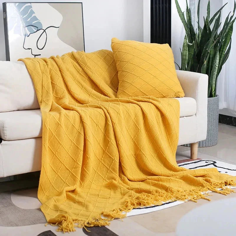 Plaid Jaune Moutarde Élégant : Douceur et Raffinement pour un Intérieur Chaleureux